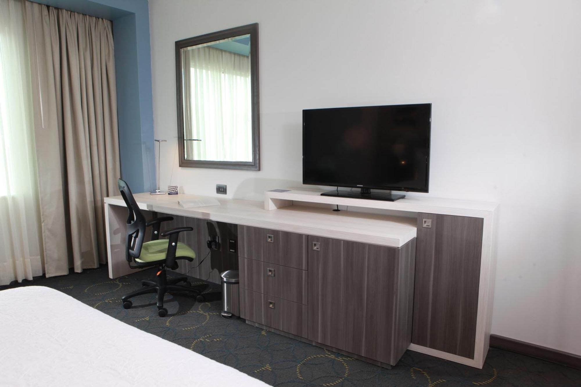 Hampton Inn & Suites By Hilton Aguascalientes Aeropuerto Exterior foto